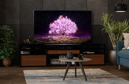 Fernseher in modernem Wohnzimmer
