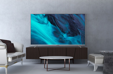 Fernseher in modernem Zimmer
