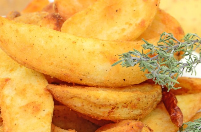 Vorschaubild für den Artikel „Für alle, die's knusprig lieben - so finden Sie die richtige Fritteuse“