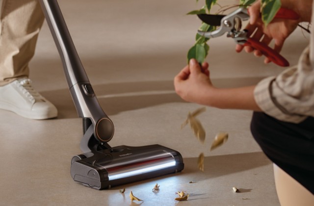 Vorschaubild für den Artikel „Saugen und Wischen in einem Schritt: Der Miele Waschsauger Triflex HX3 Plus Aqua“