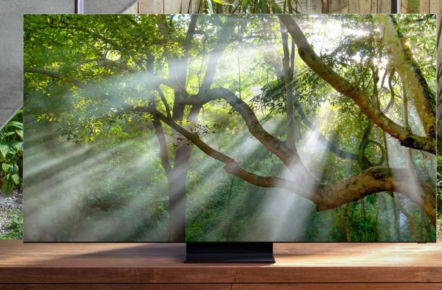 Vorschaubild für den Artikel „Infinity Screen: Bilder, die aus dem Rahmen fallen“