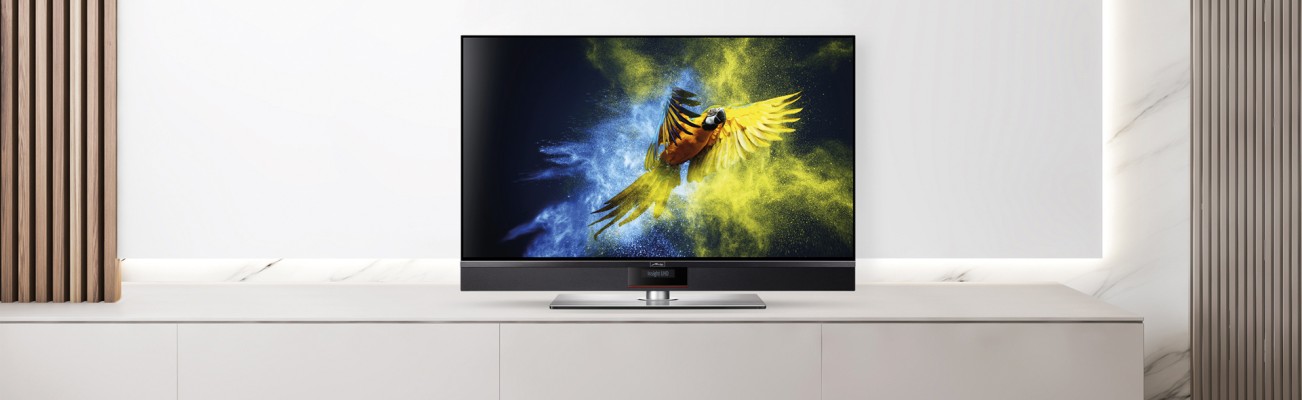 Kopfzeilenbild für die Seite „Metz LUNIS 42: Erster kompakter OLED-Premium-Fernseher“