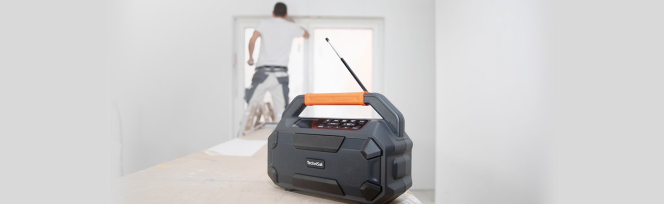 Kopfzeilenbild für die Seite „Mit diesem Sound lässt sich arbeiten: Digitalradios von TechniSat für Bau und Garten“